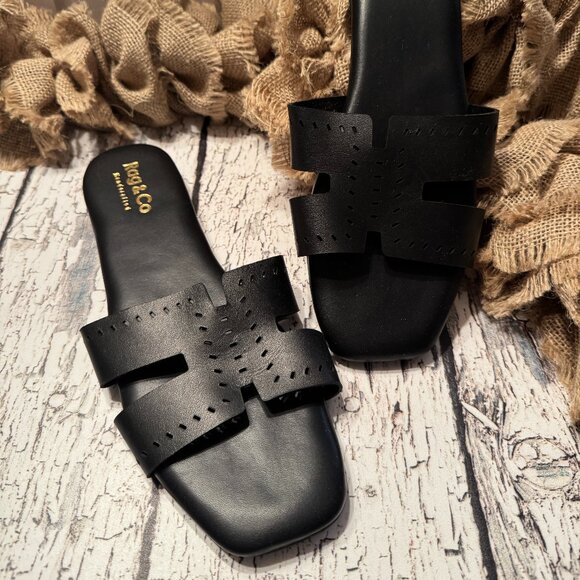 NWT Womens Black Slip On Sandals - Picture 1 of 2